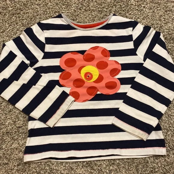 Long sleeve size 2t/3T - Picture 4 of 5